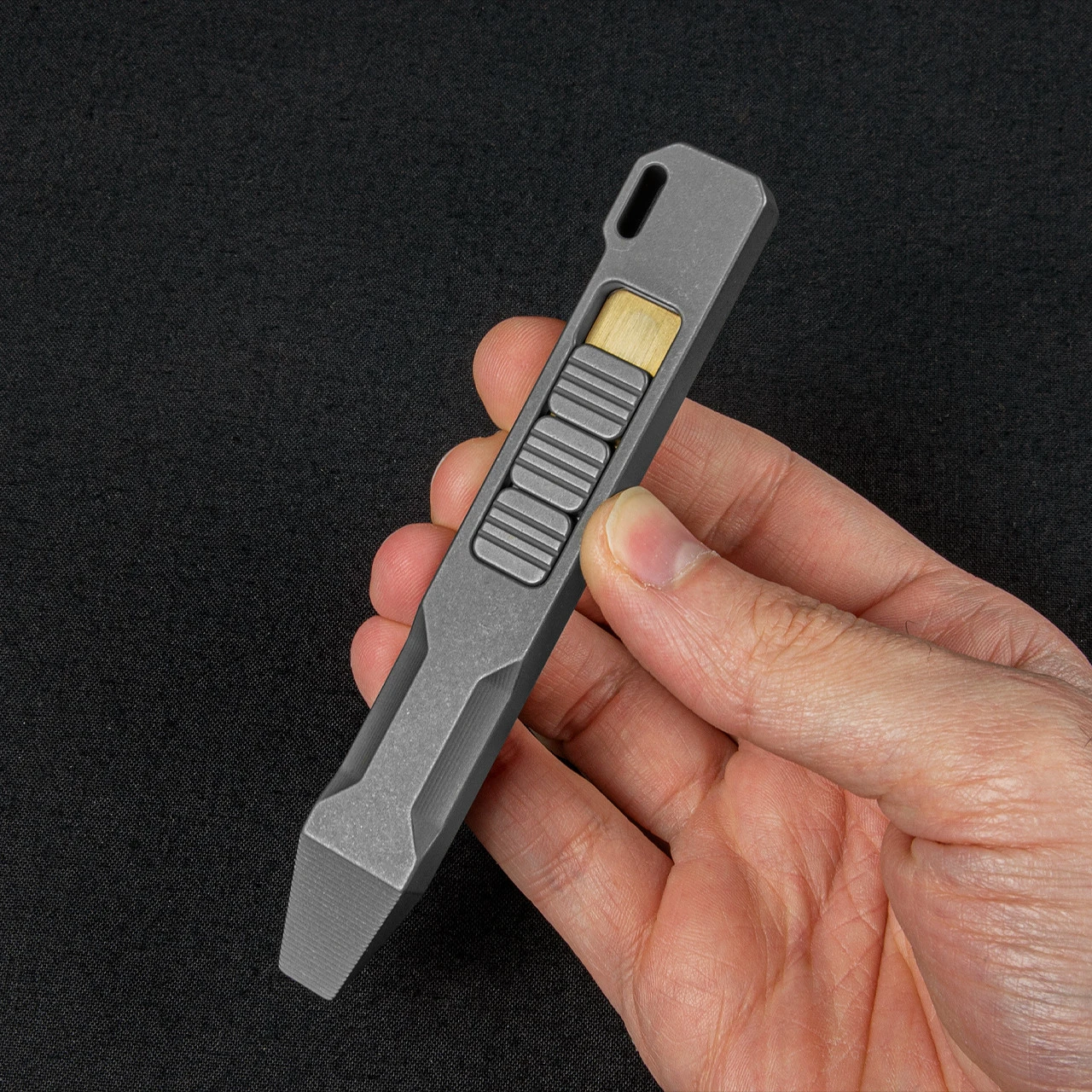 BigIDesign Ti Pry Bar 6 BigIDesign Ti Pry Bar - Image 4