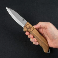 Victorinox Evoke Walnut Folding Knife -Nitecore || Fenix Officials BMC 09415D630.6 77477.1695997044.1280.1280 42944.1696432335