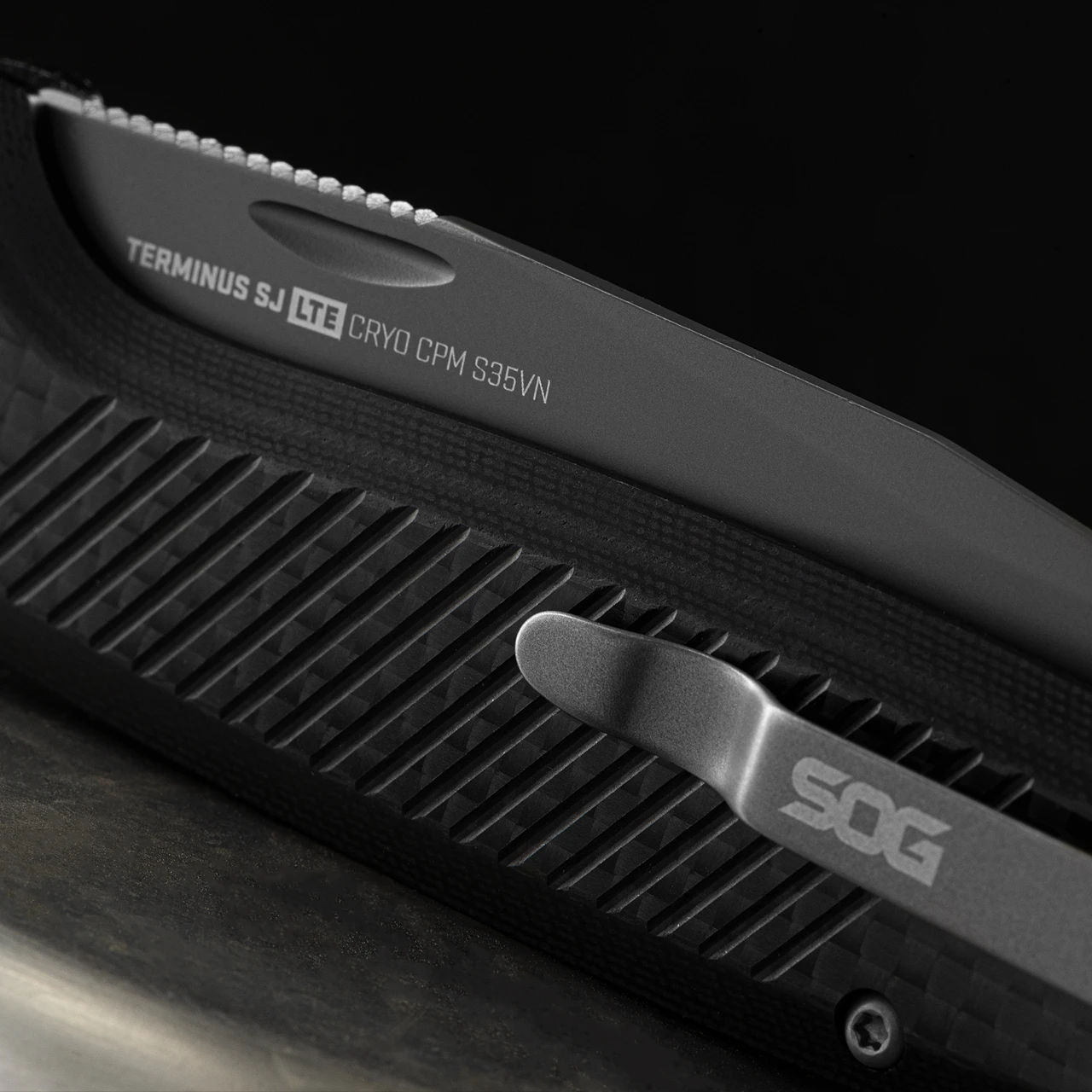 SOG Terminus Slip Joint LTE Carbon Graphite 8 SOG Terminus Slip Joint LTE Carbon Graphite - Image 6