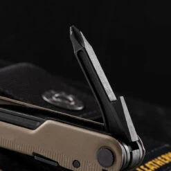 Leatherman Rebar Black Coyote -Nitecore || Fenix Officials WIT LT550CB.8 84259.1646927595