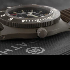 Marathon Pilot's Navigator Sage With Date US Government