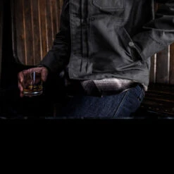 TAD Outrider Jacket Black -Nitecore || Fenix Officials outriderdet6 64181.1682427995