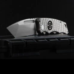 Midgards-Messer Shield Sights Folding Knife 13 Midgards-Messer Shield Sights Folding Knife -Nitecore || Fenix Officials shieldsightsdet4 44921.1687854036