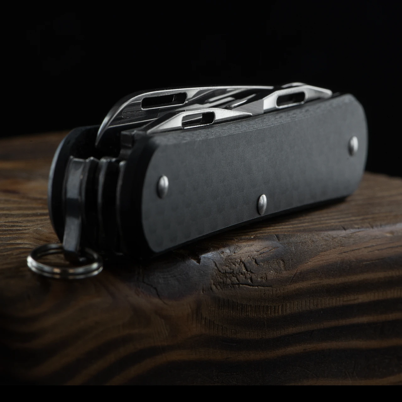 Fox Vulpis 4 Scissor Carbon Fibre Penknife 6 Fox Vulpis 4 Scissor Carbon Fibre Penknife - Image 4